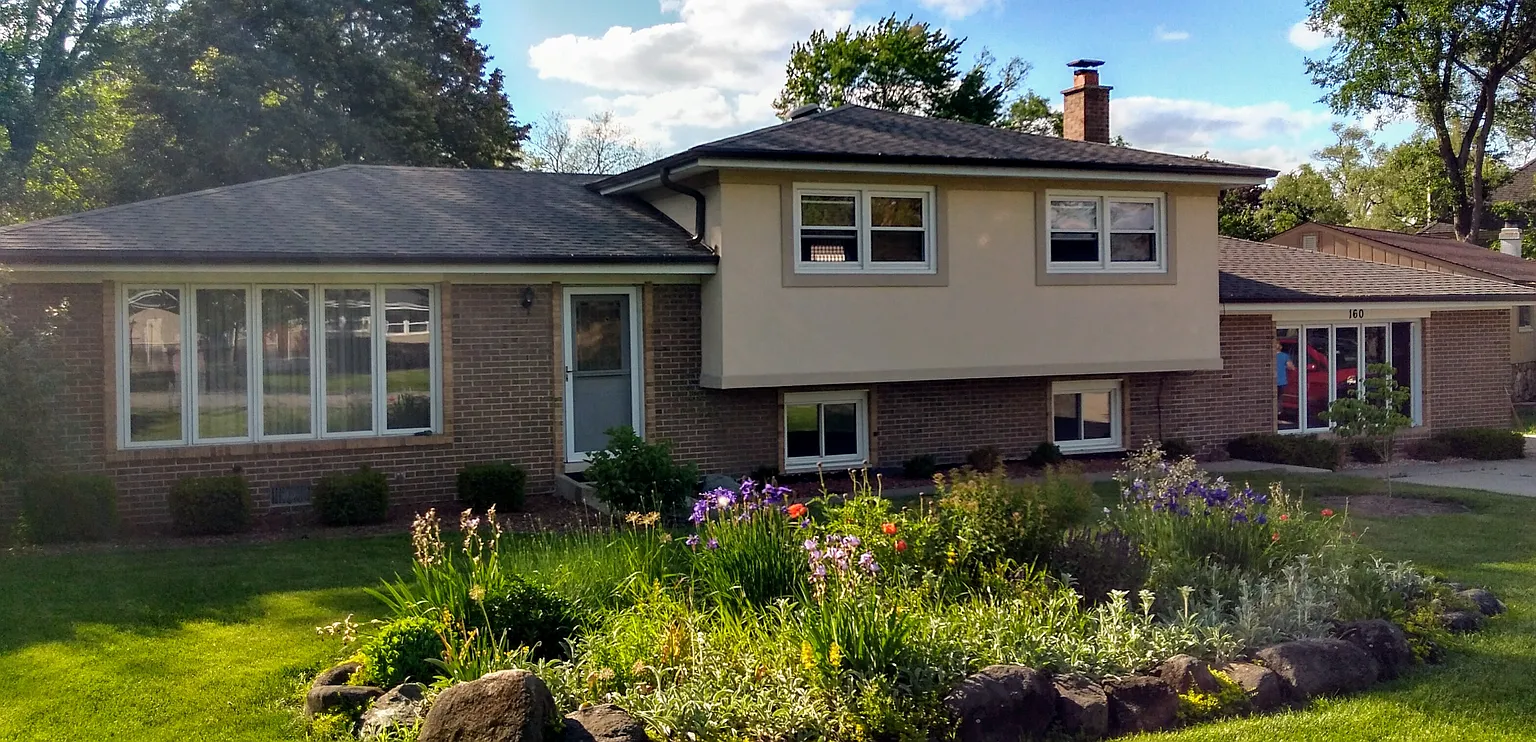 17W160 Leahy Rd photo 1