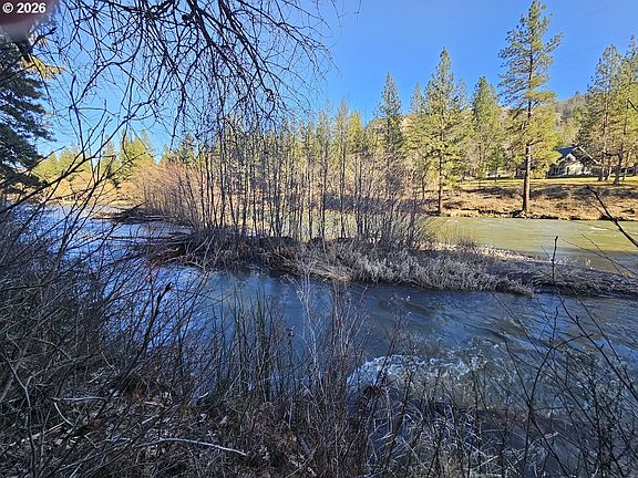 3rd image of Wahkiacus Heights Rd Lot 1