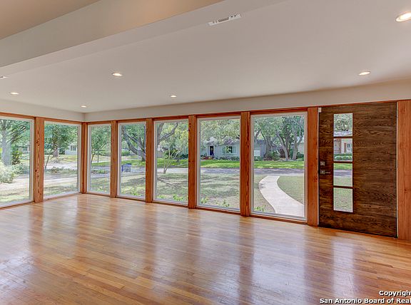 5th image of 123 Oakleaf Dr