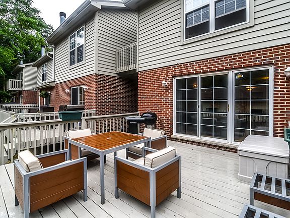 2nd image of 111 Willow Creek Ln #111