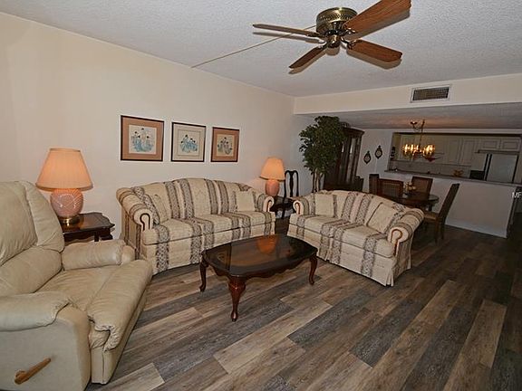 3rd image of 7665 Sun Island Dr S APT 202