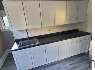 1026 Eureka St #1, Lansing, MI 48912