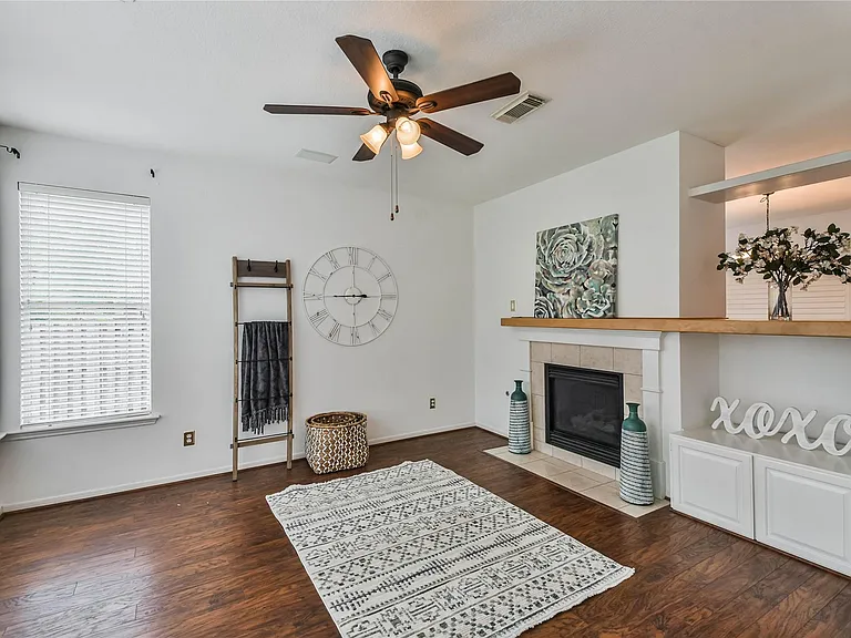 2 Willow Point Pl — Photo 8