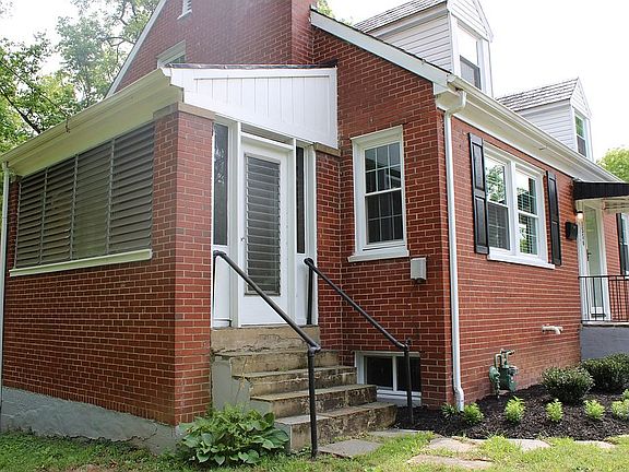 5th image of 1556 Brandon Ave SW
