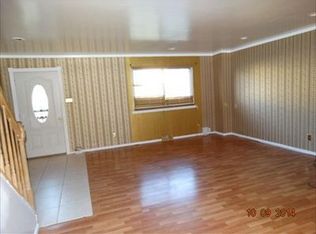 5209 Leeward Rd, Bensalem, PA 19020