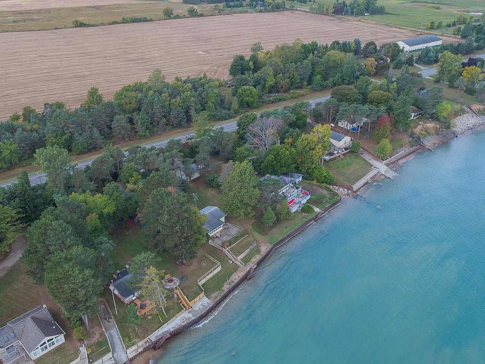 3894 N Lakeshore Rd, Deckerville, MI 48427 MLS 50108469 Zillow