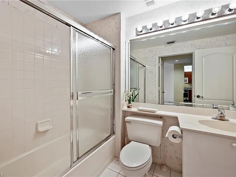 7622 Pebble Creek Cir #102 — Photo 15