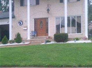3565 Chapel Dr, Sterling Heights, MI 48310