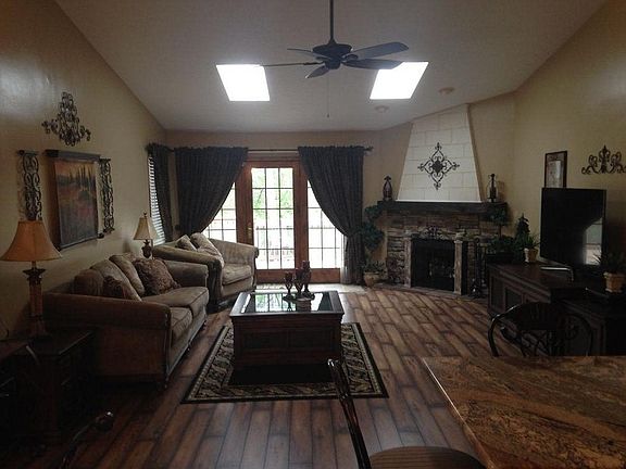 2nd image of 3923 Burgundy Bay Blvd W