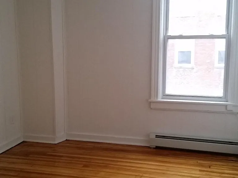 46 S Clinton St — Photo 5