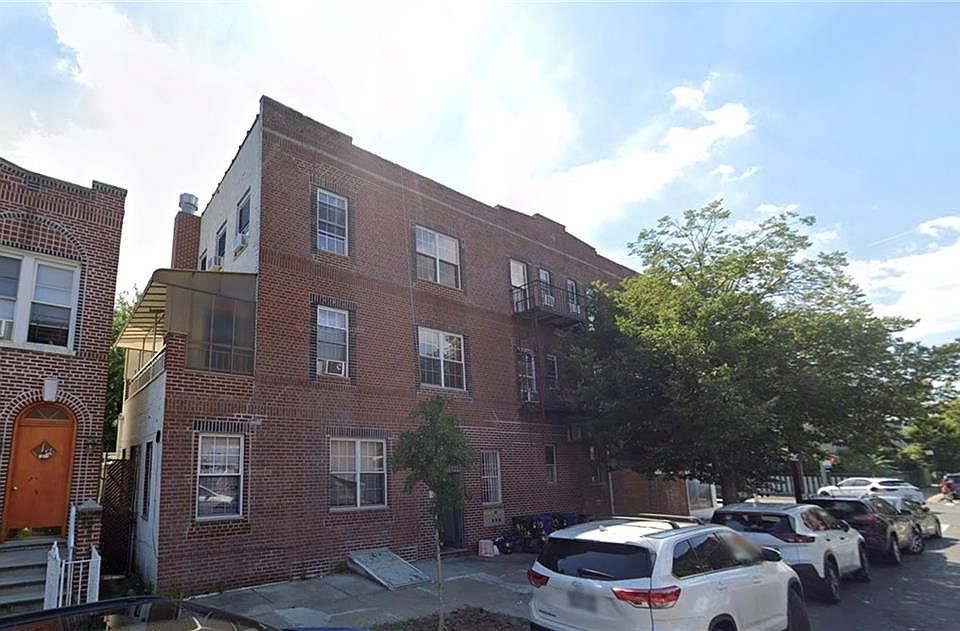 2nd image of 8001 18th Ave