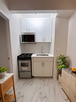 Rented by Rachel Realty | media 3