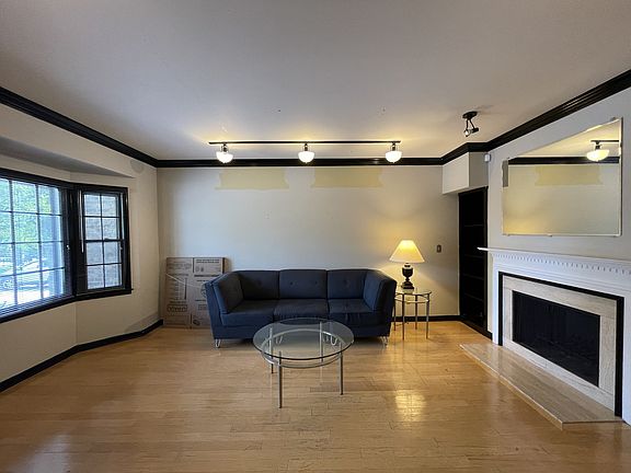 2nd image of 1613 Horton Ave