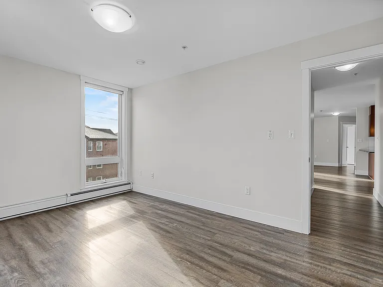 3569 Dutch Village Rd — Photo 36