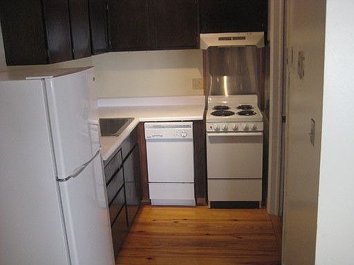 3rd image of 779 Dennison Ave APT C