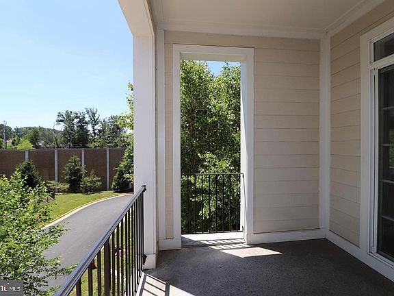 2nd image of 4485 Beacon Grove Cir