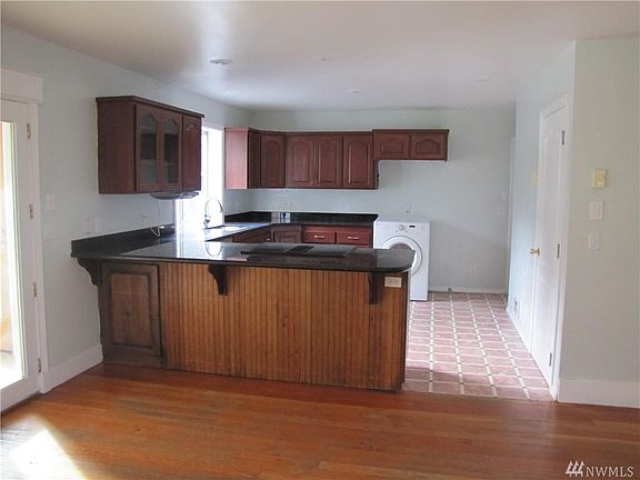5th image of 81 New Haven Ln