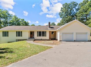 24 Jobs Pond Rd, Portland, CT 06480