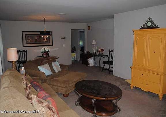 3rd image of 62 Grenada St