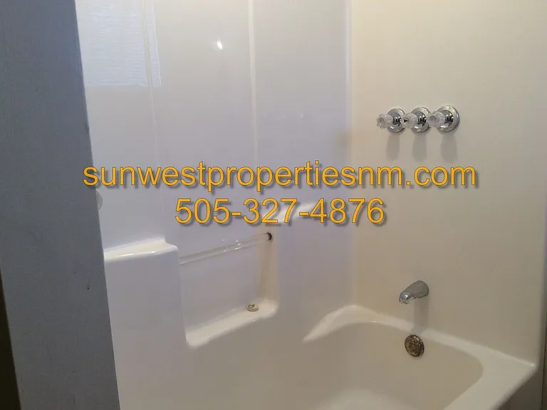 814 E Murray Dr — Photo 10