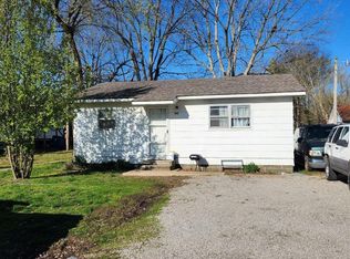 302 Willow St, Bloomfield, MO 63825