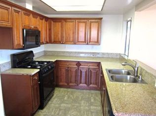 2157 Whitestone Dr, Riverside, CA 92506