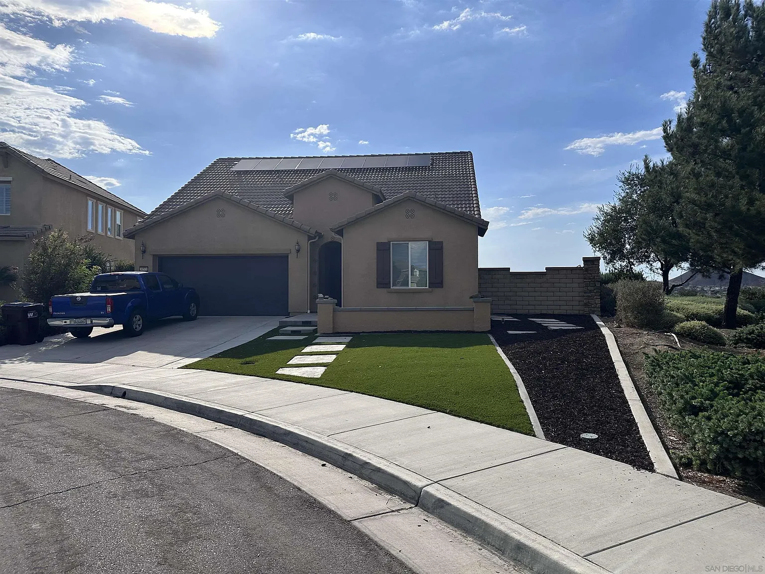 4 bed, 3.5 bath, 2624 sqft, $4,500 — Photo 2