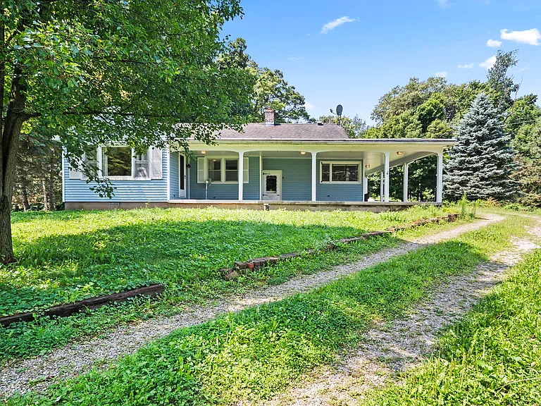 8390 Benson Rd NW — Photo 3