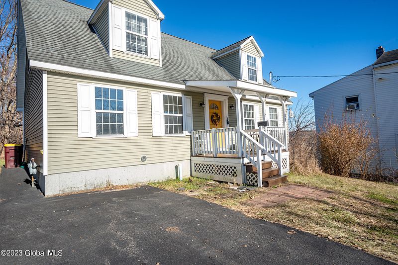 2nd image of 18 Hulin Street