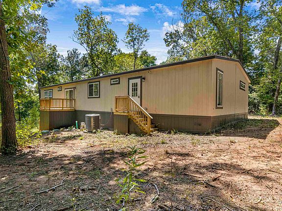 2nd image of 715 Royal Dr N