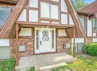 903 Hardwick Dr SE, Kentwood, MI 49508
