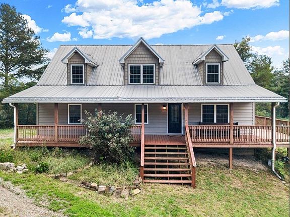 2nd image of 288 Spur Branch Rd