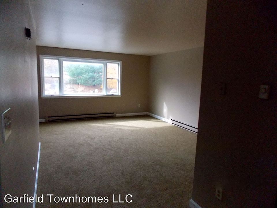 2nd image of 326 S Garfield Ave