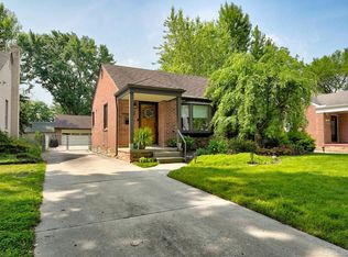 315 Chippewa St, Clawson, MI