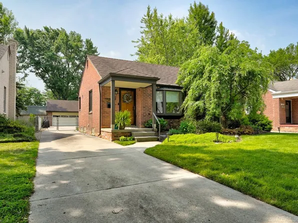 315 Chippewa St, Clawson, MI 48017