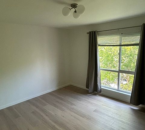 5th image of 2015 Parrott Dr #2
