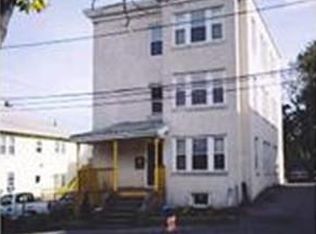 88 Endicott St APT 1, Peabody, MA 01960