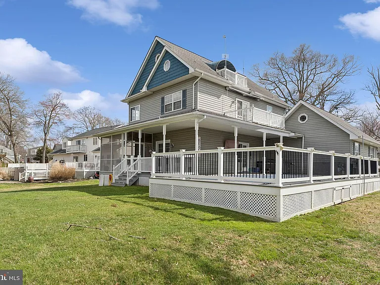 402 Linden Ave — Photo 36