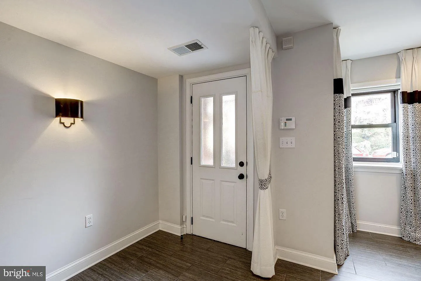2022 N St NW - B — Photo 3