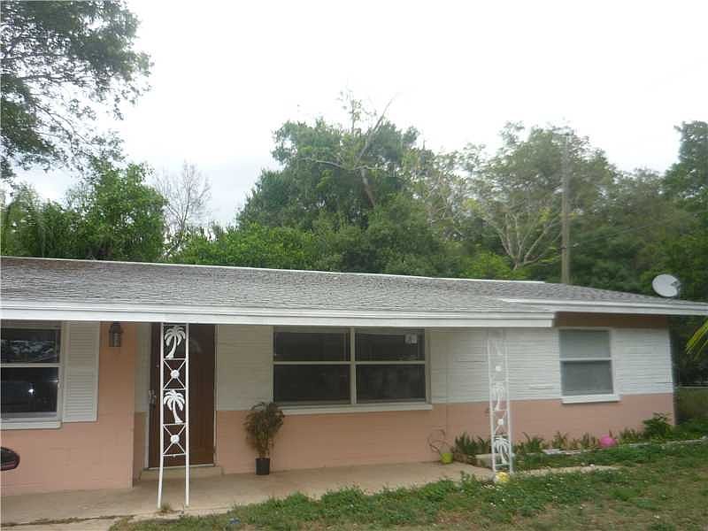 2nd image of 307 Clara St