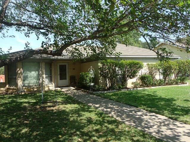 1st image of 1627 Rocky Point Dr