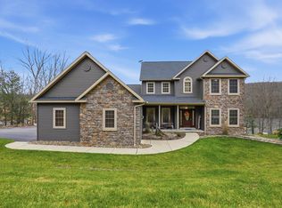 734 Lakeside Dr, Sayre, PA 18840