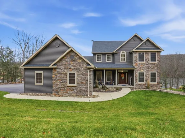 734 Lakeside Dr, Sayre, PA 18840