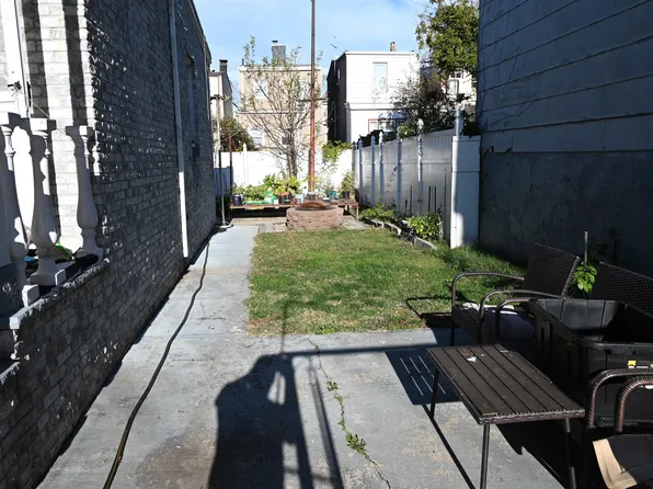 102 Clendenny Avenue image 2 of 11