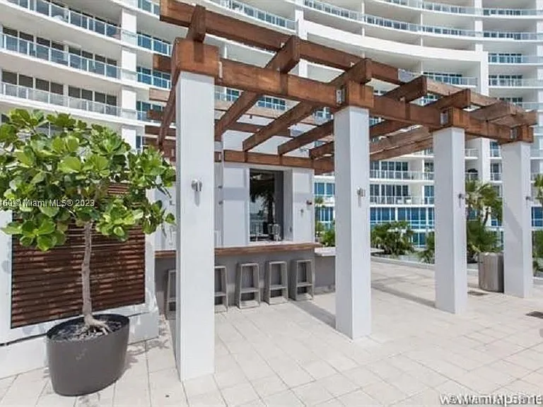 2020 N Bayshore Dr #3409 — Photo 31