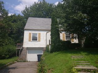 64 Eastland Rd, Jamaica Plain, MA 02130