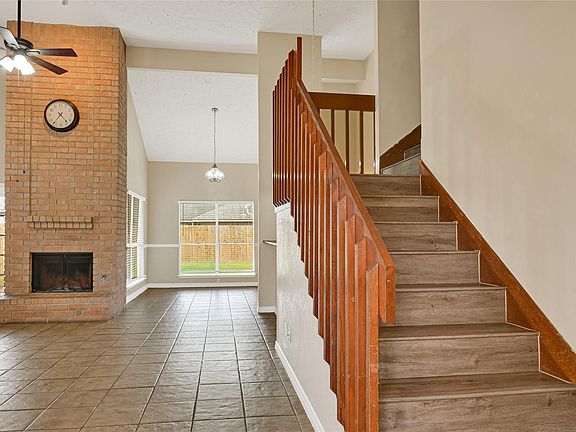 4th image of 12322 Meadow Ridge Dr