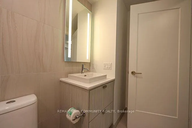 259 The Kingsway #428 — Photo 38