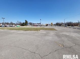 3406 Broadway St, Mount Vernon, IL 62864