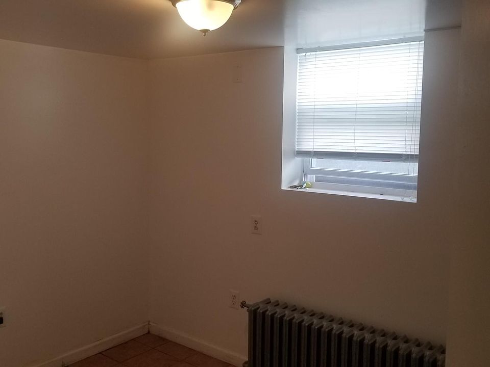 2nd image of 4044 Ely Ave #1